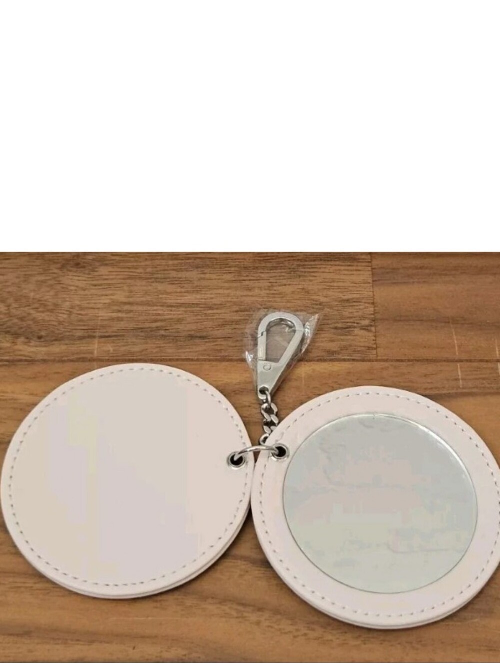 Dior Mirror Charm - Picture 4 of 17